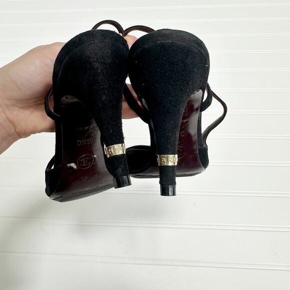 Chanel Slingback Heels Suede Cap Toe Black Gold Emblem CC Heel 36.5 - Picture 8 of 11